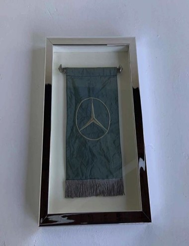 Mercedes automotive gadget